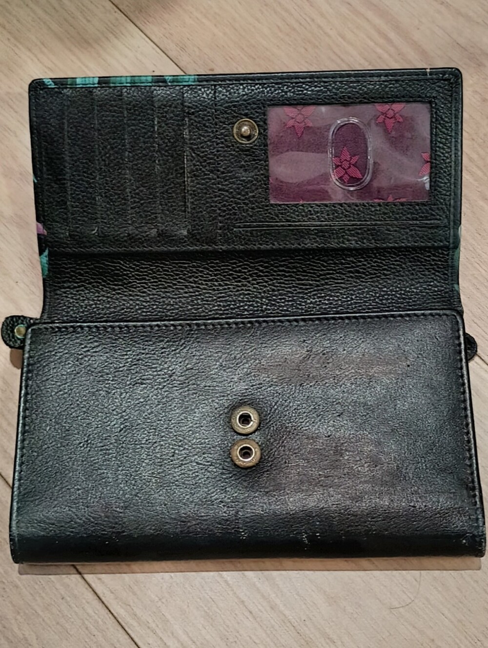 Anushka Hand Painted Leather 2fold RFID Wallet Island Escape Black - Picture 3 of 7